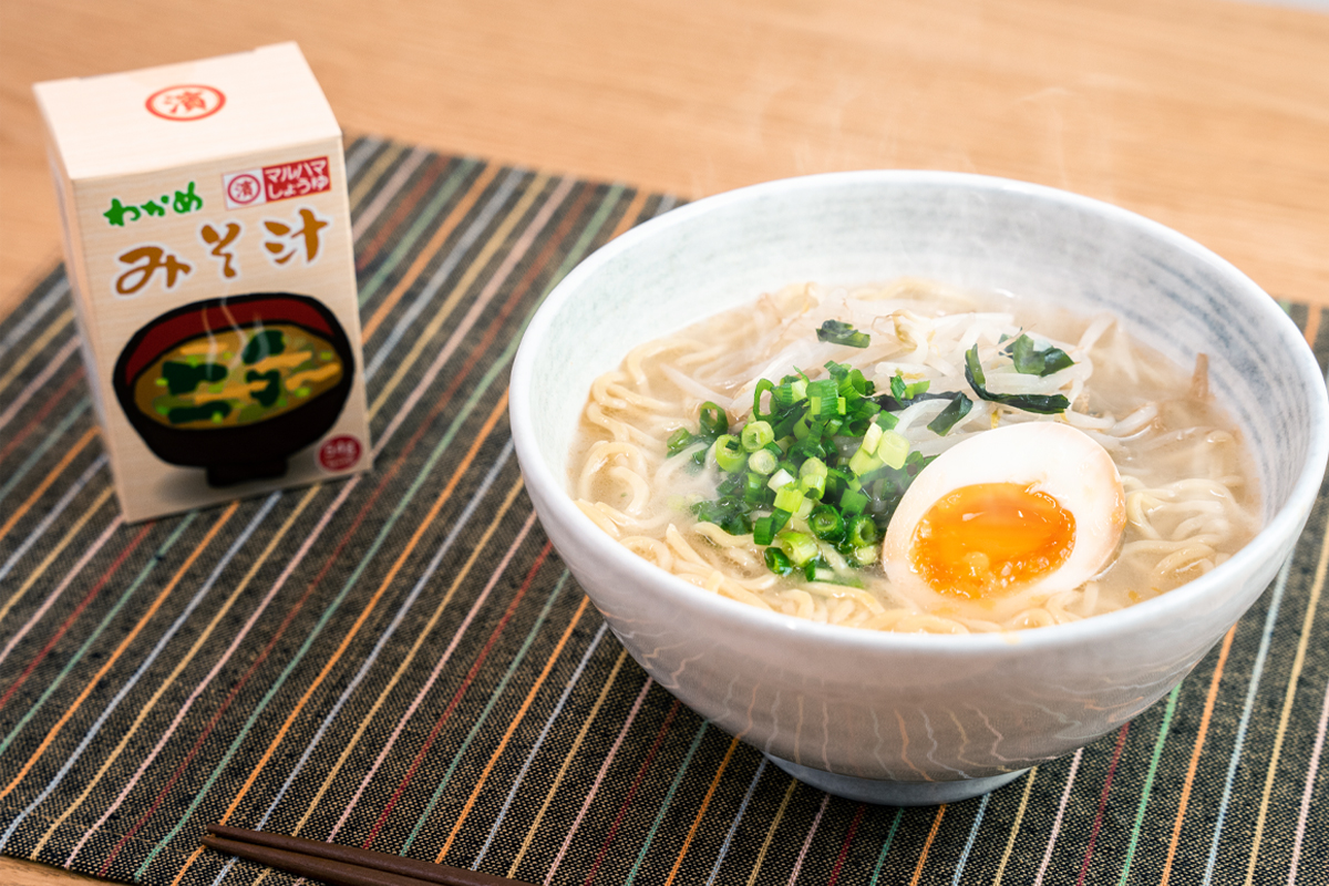 インスタントみそ汁で簡単ラーメン