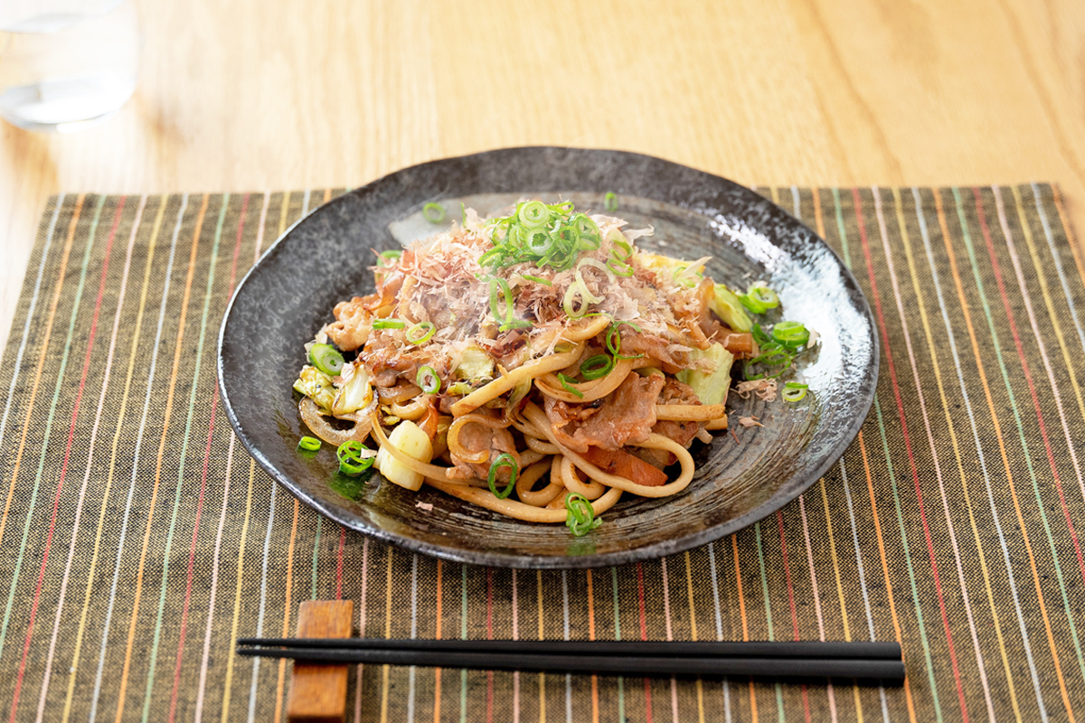 焼きうどん ( 和風醤油味 ）