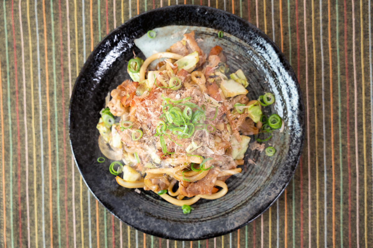 焼きうどん ( 和風醤油味 ）